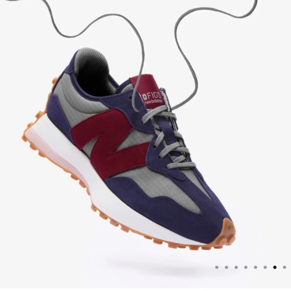 Last Women’s Navy FIGS x New Balance 327 Sneaker - Picture 6 of 7
